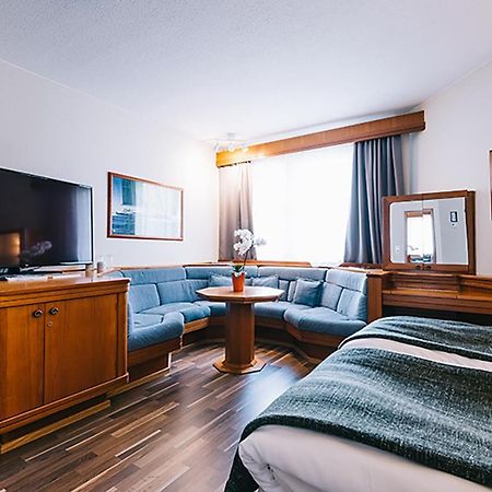 Pietarsaaren Kaupunginhotelli Jakobstad Esterno foto