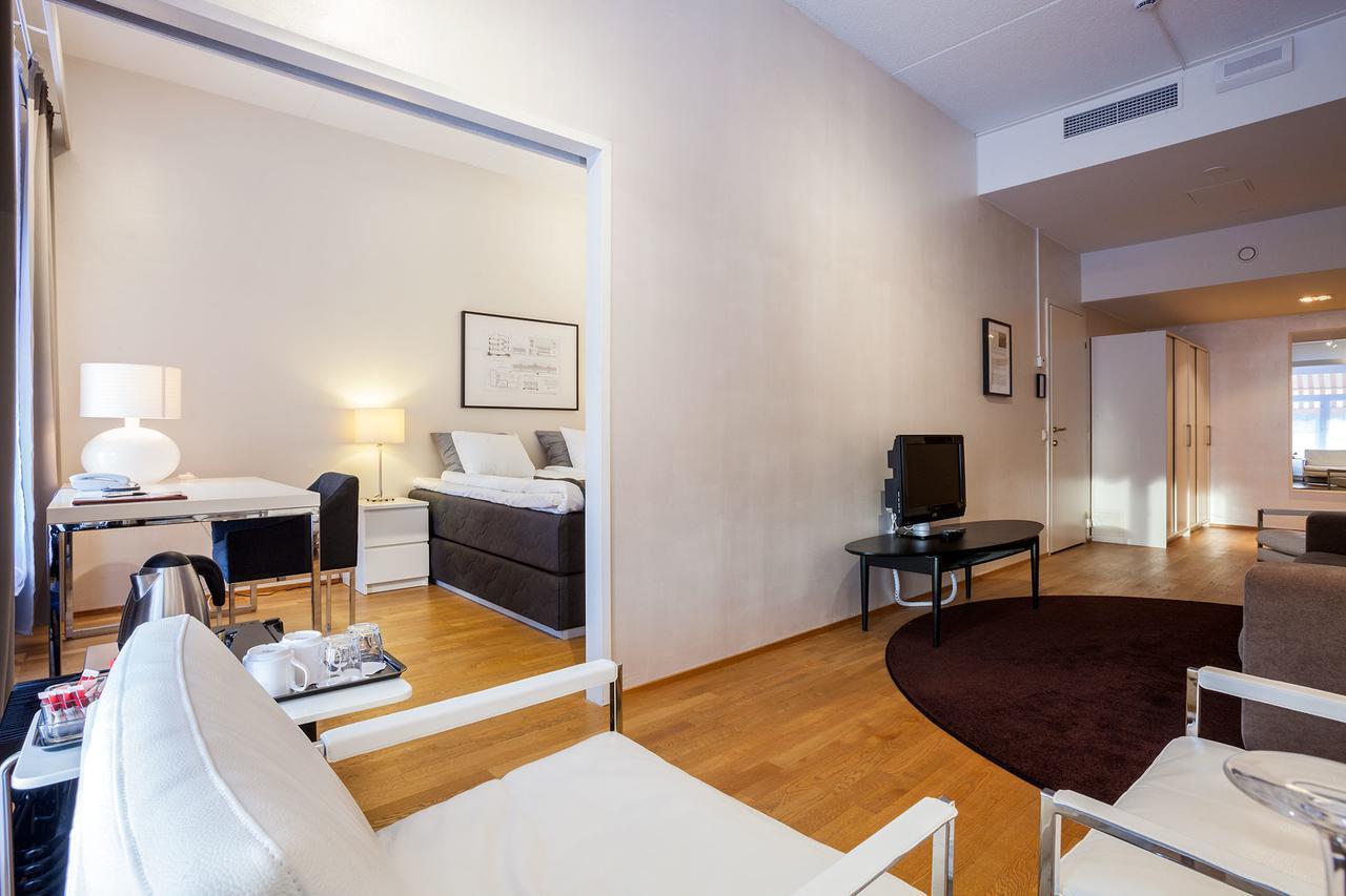 Pietarsaaren Kaupunginhotelli Jakobstad Esterno foto