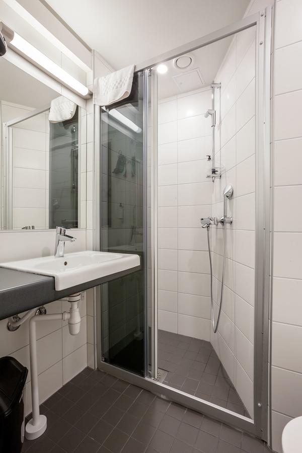 Pietarsaaren Kaupunginhotelli Jakobstad Esterno foto