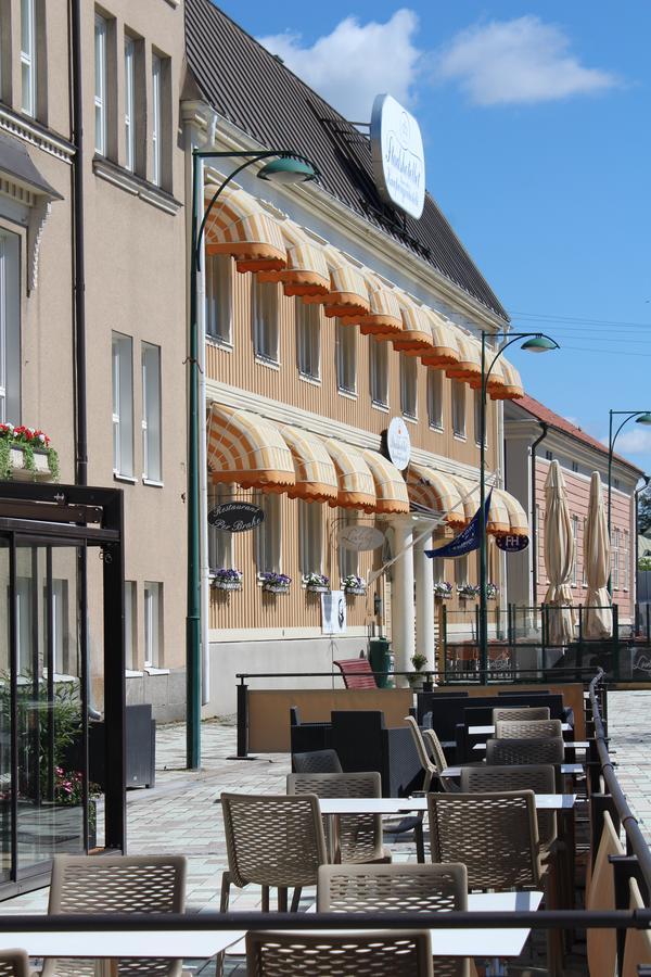 Pietarsaaren Kaupunginhotelli Jakobstad Esterno foto