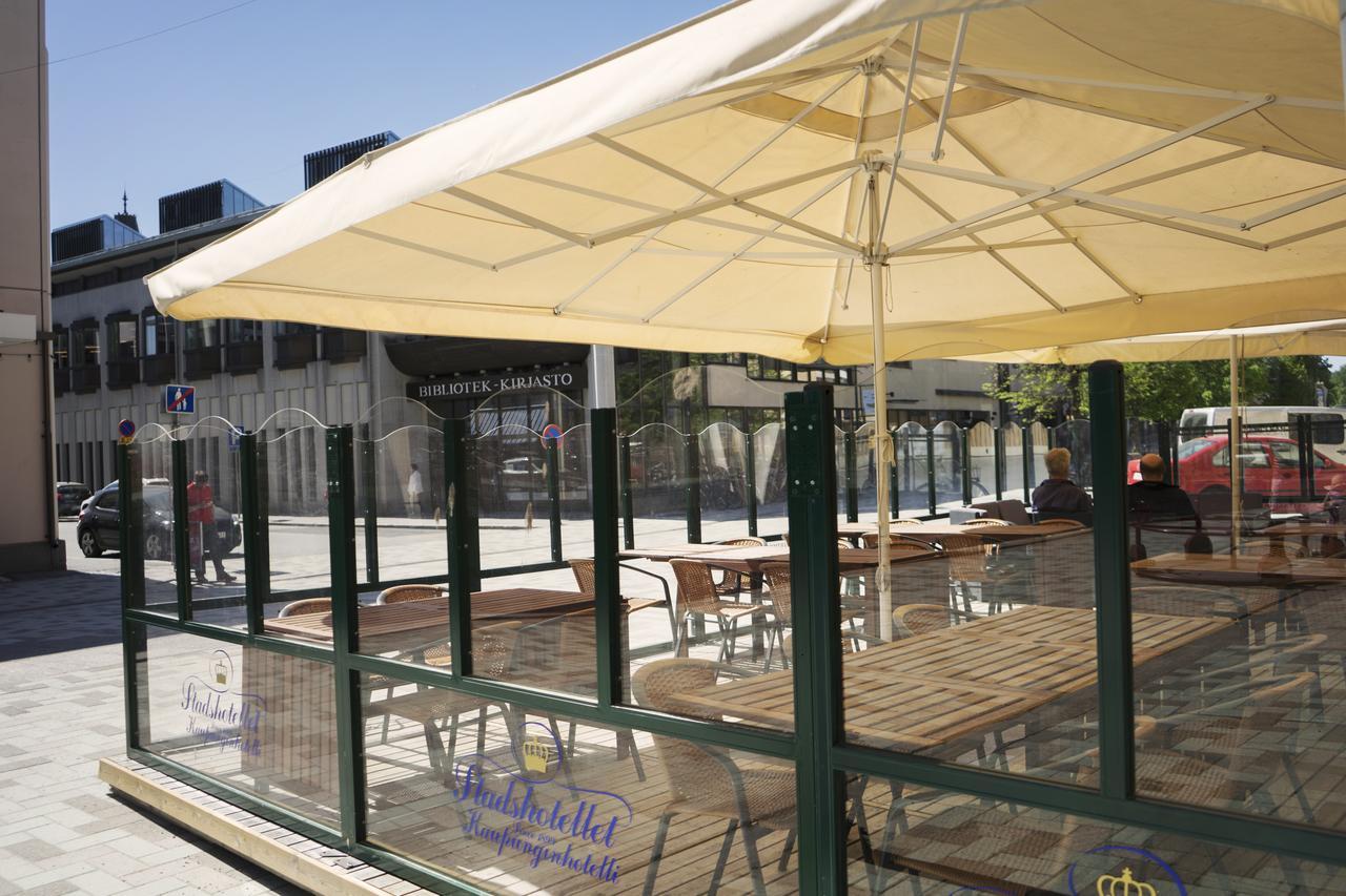 Pietarsaaren Kaupunginhotelli Jakobstad Esterno foto